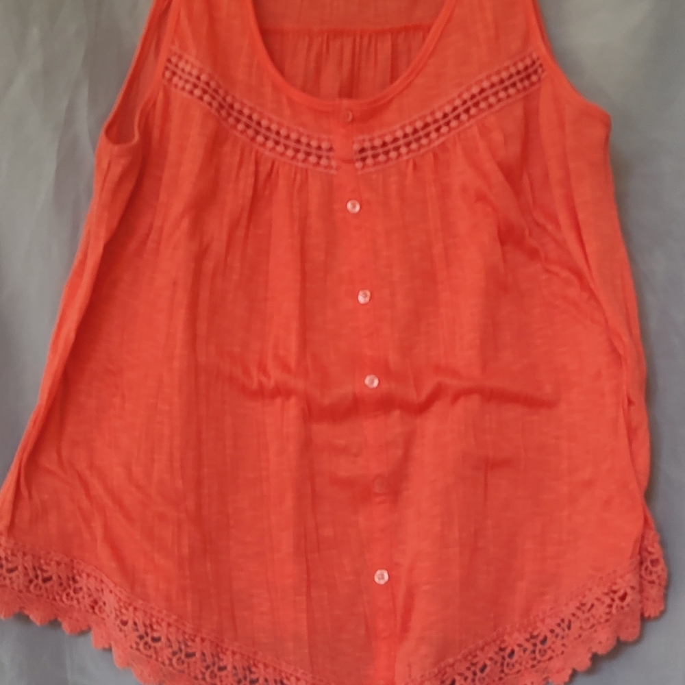 Coral top